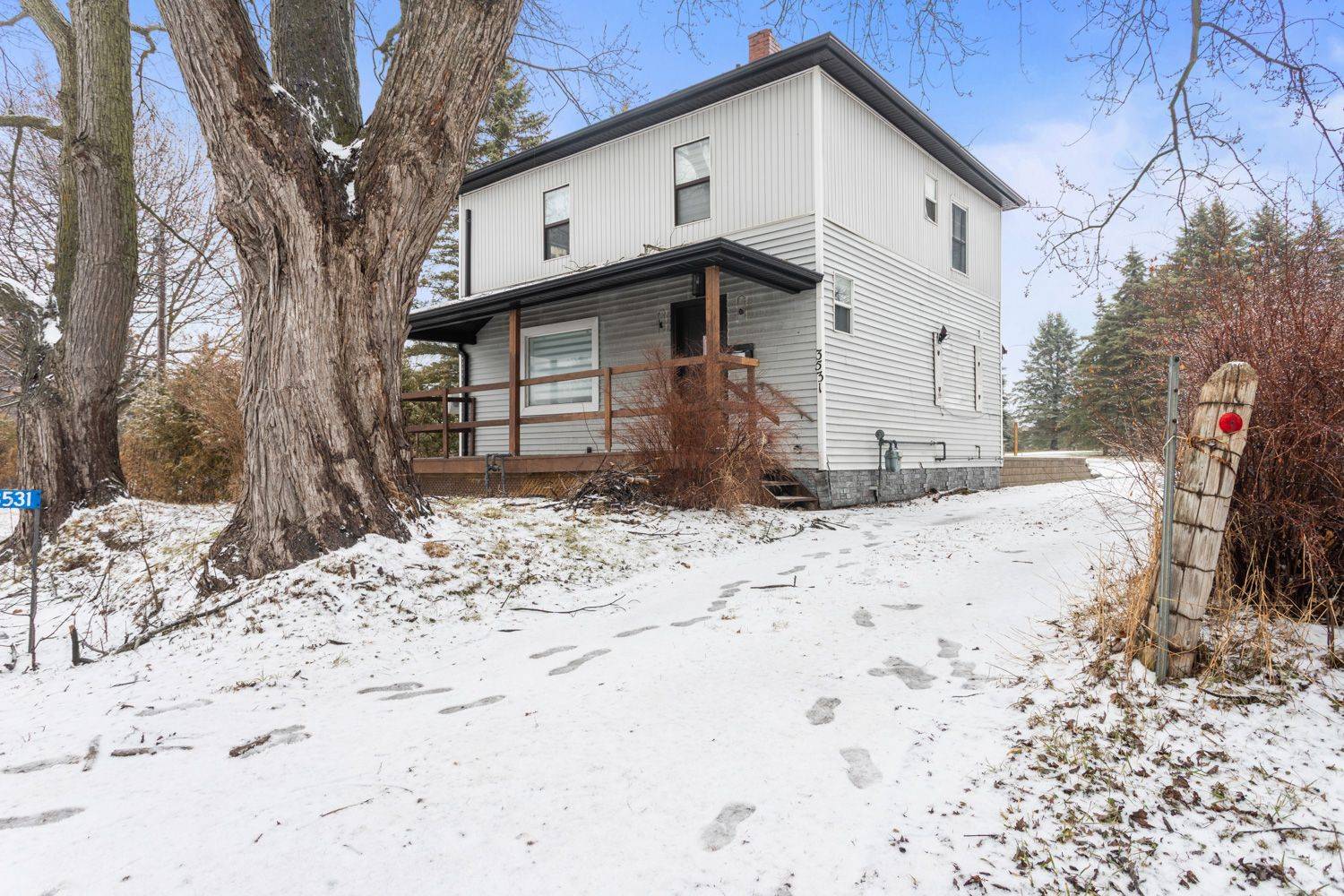 3531 Simcoe ST N, Oshawa, ON L1H 7K4