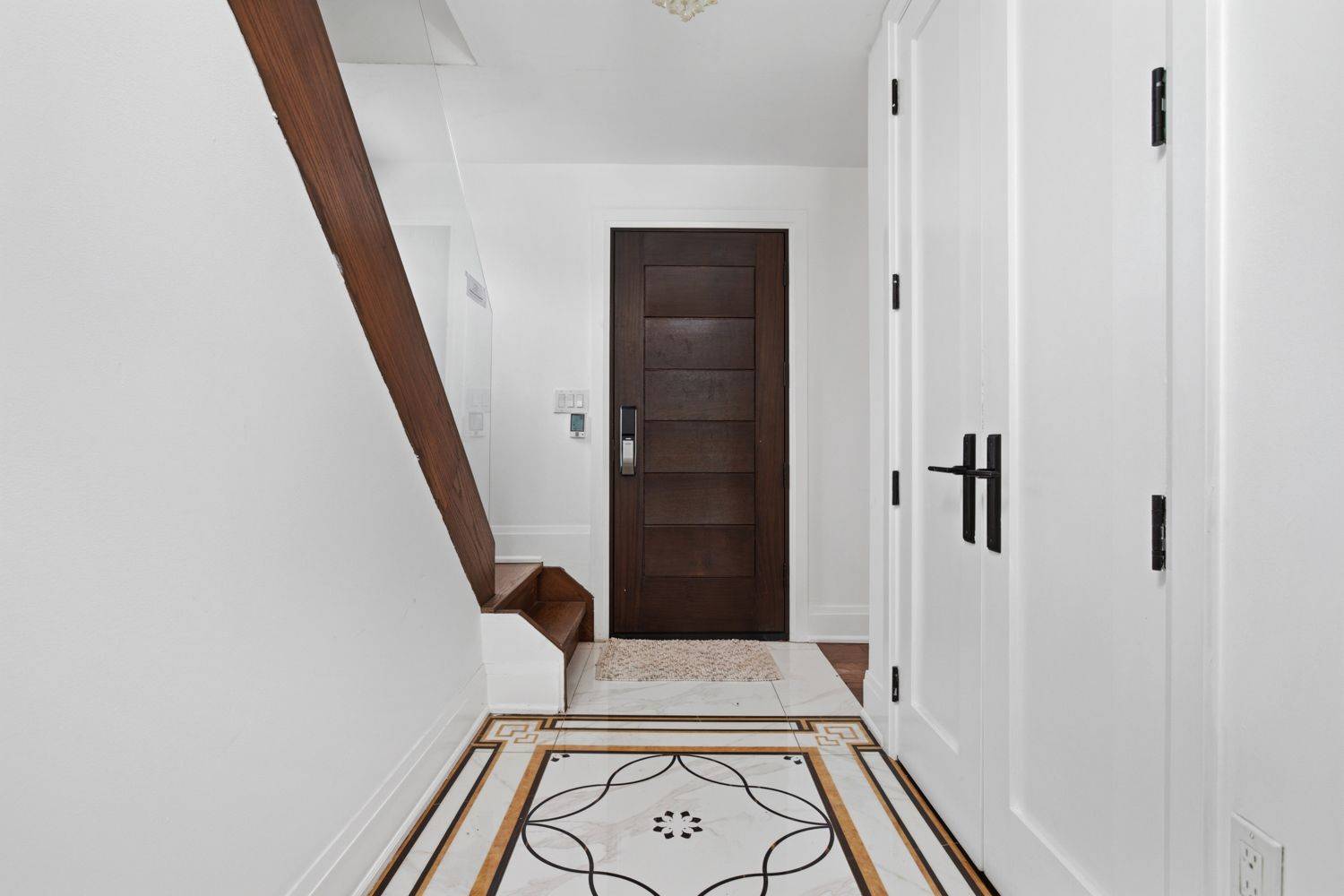 3531 Simcoe ST N, Oshawa, ON L1H 7K4