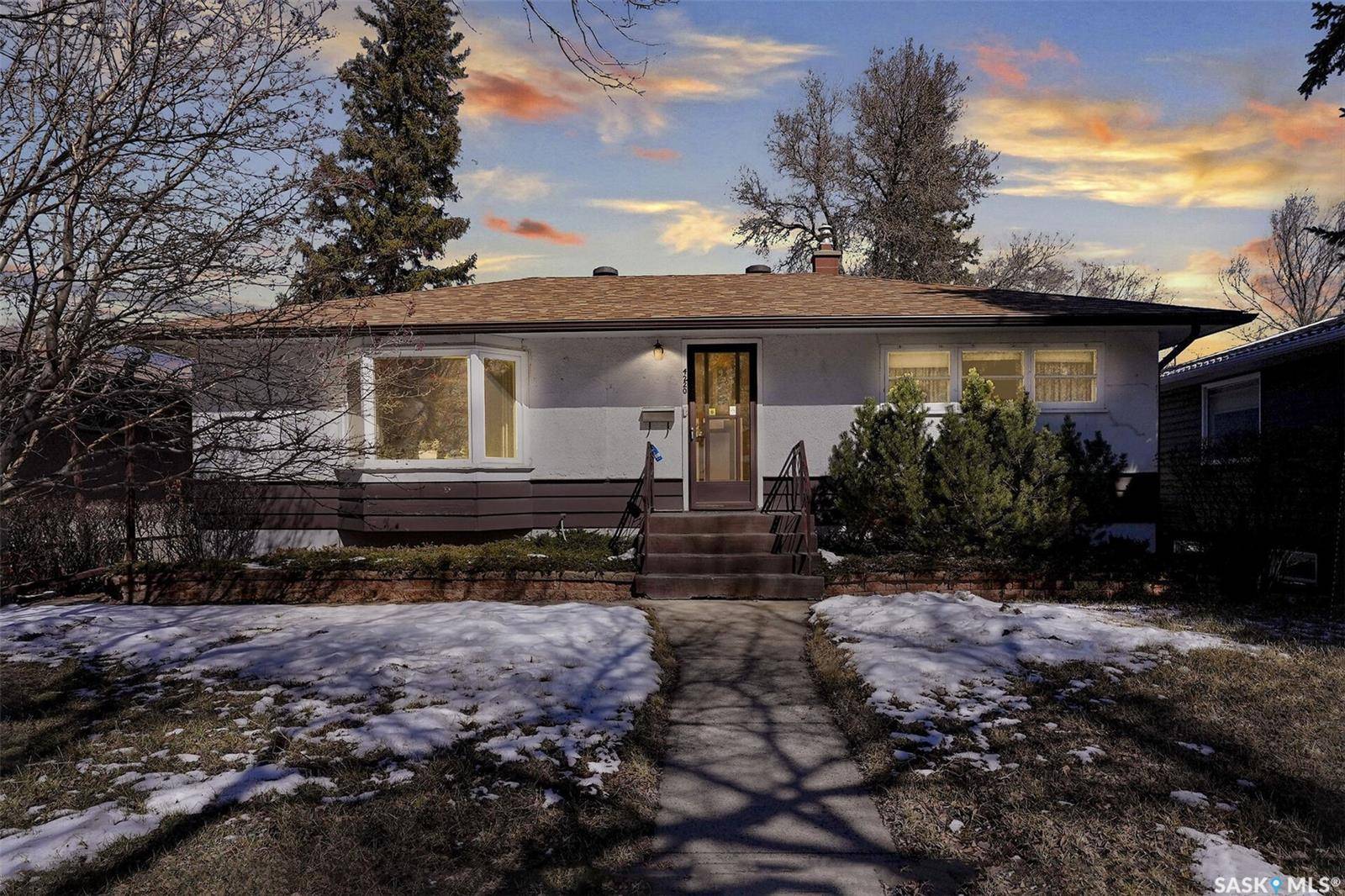 4220 Regina AVENUE, Regina, SK S4S 0J4