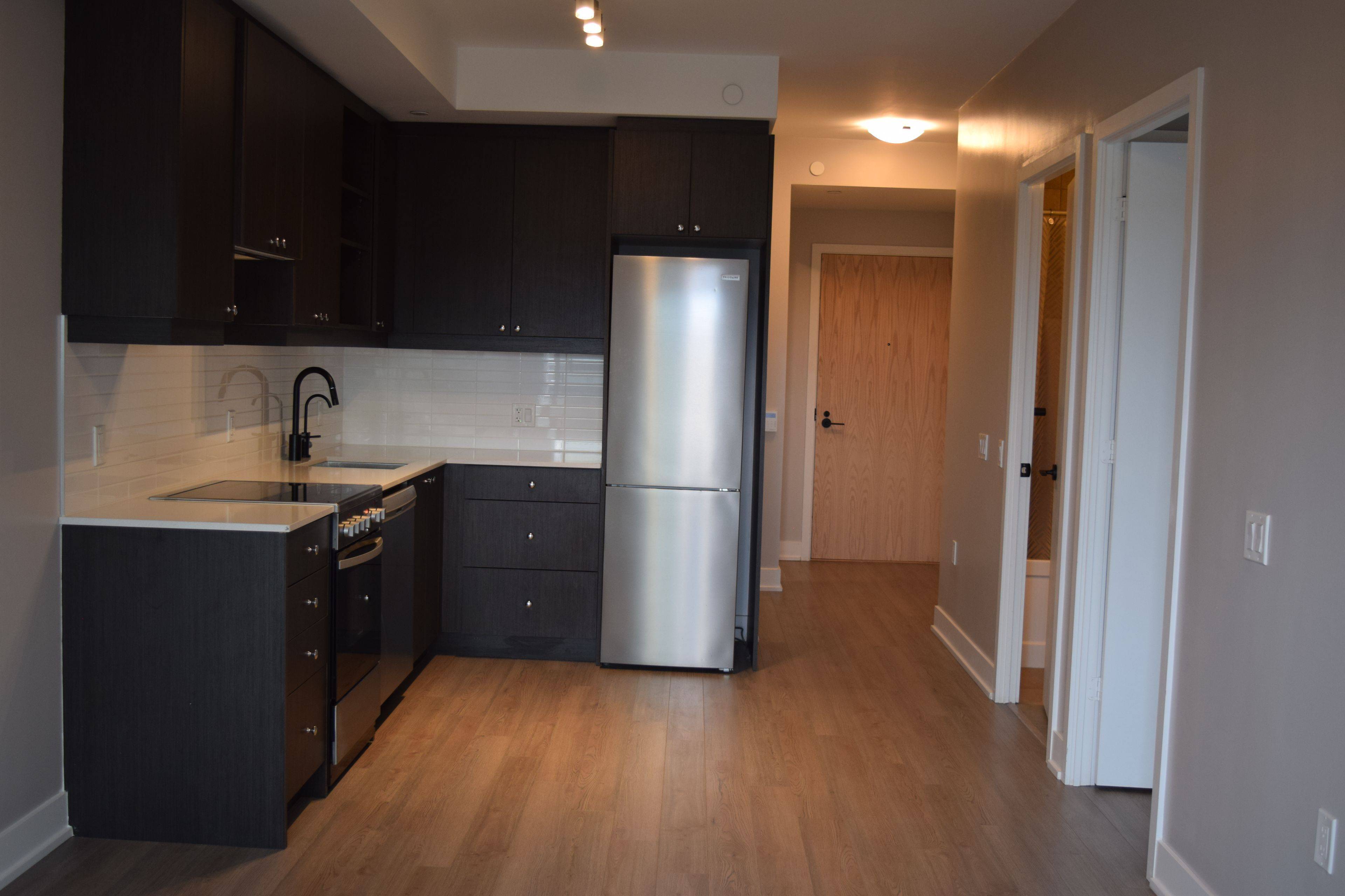 50 George Butchart DR #411, Toronto W05, ON M3K 0C9