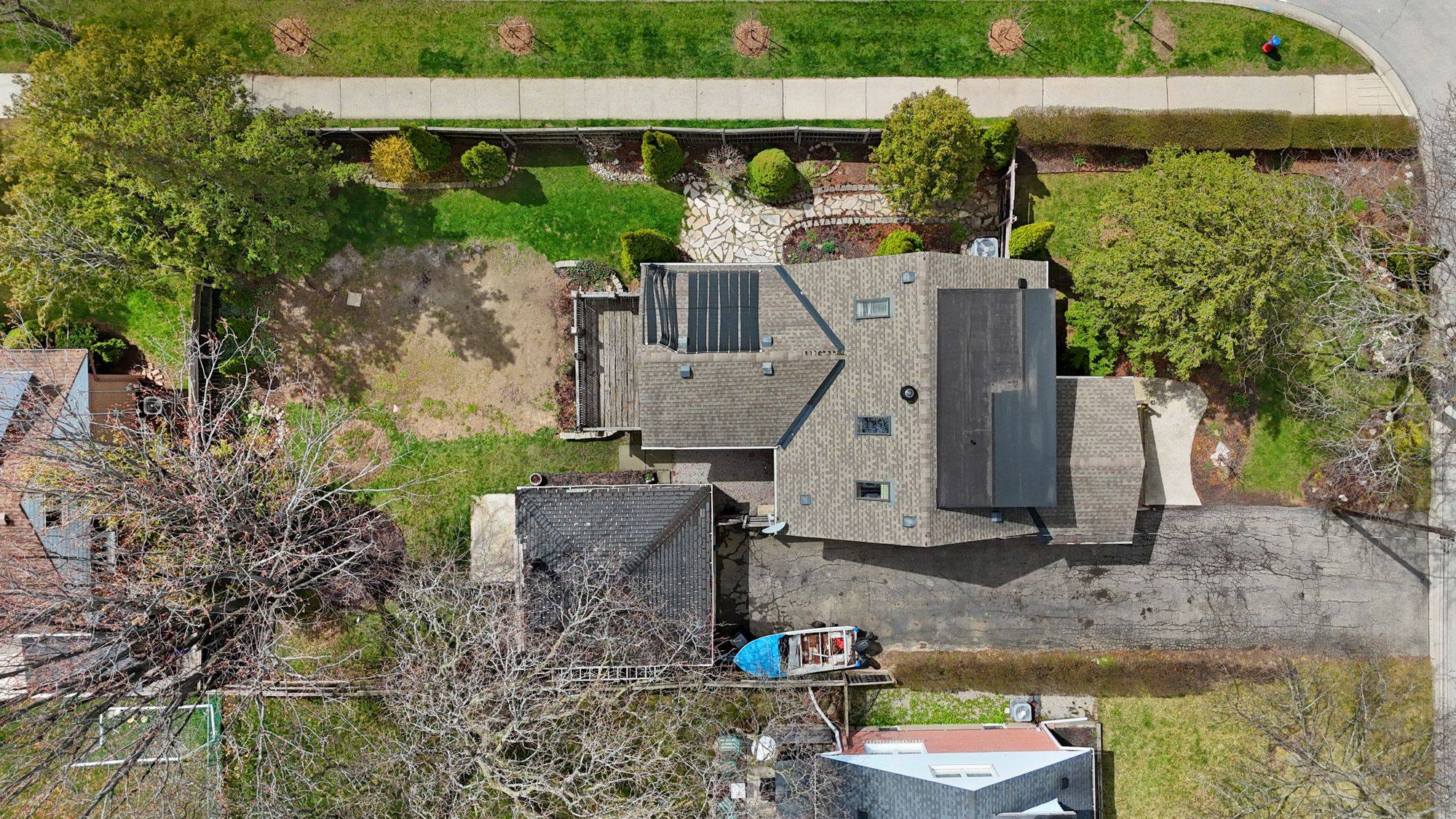 1367 St Marys CRES, Burlington, ON L7P 1S1