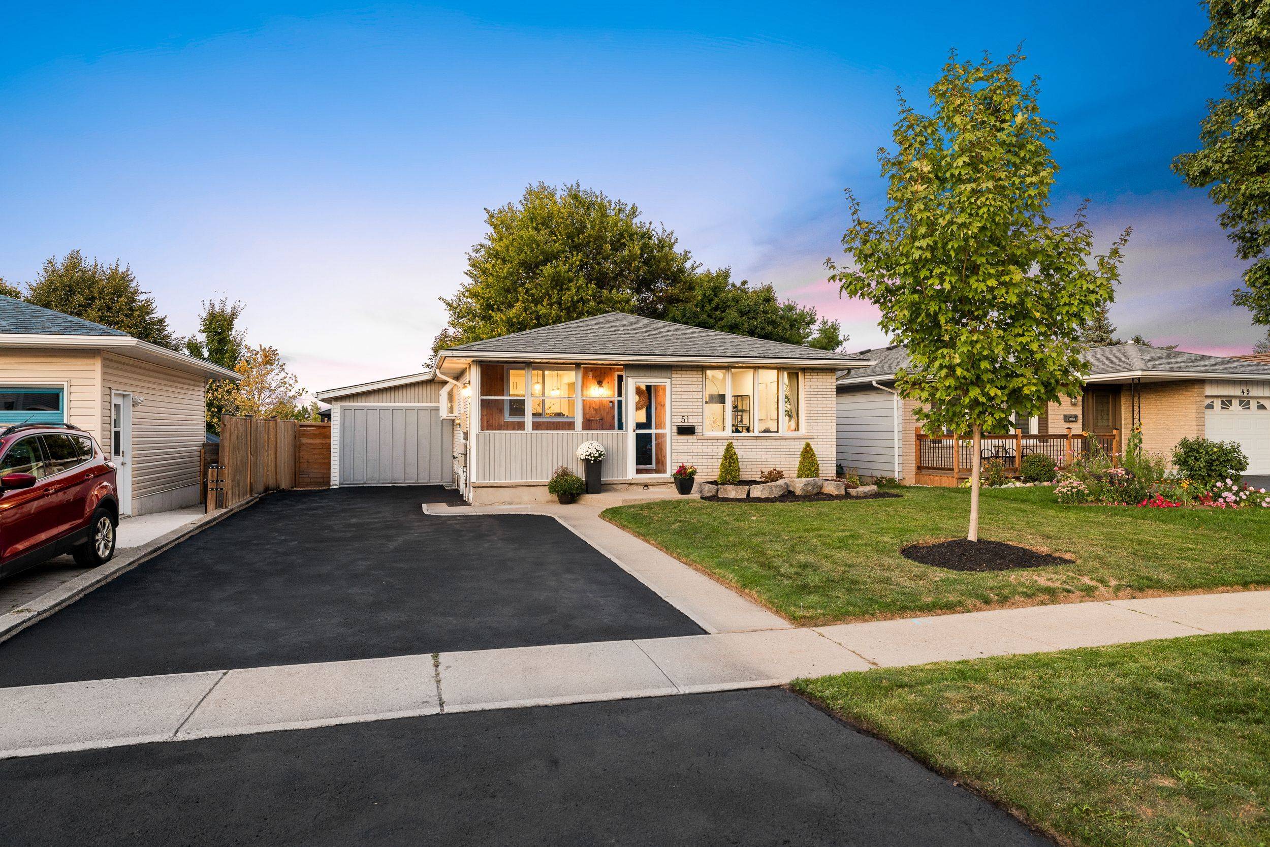 51 Muskoka DR, Guelph, ON N1E 3M8