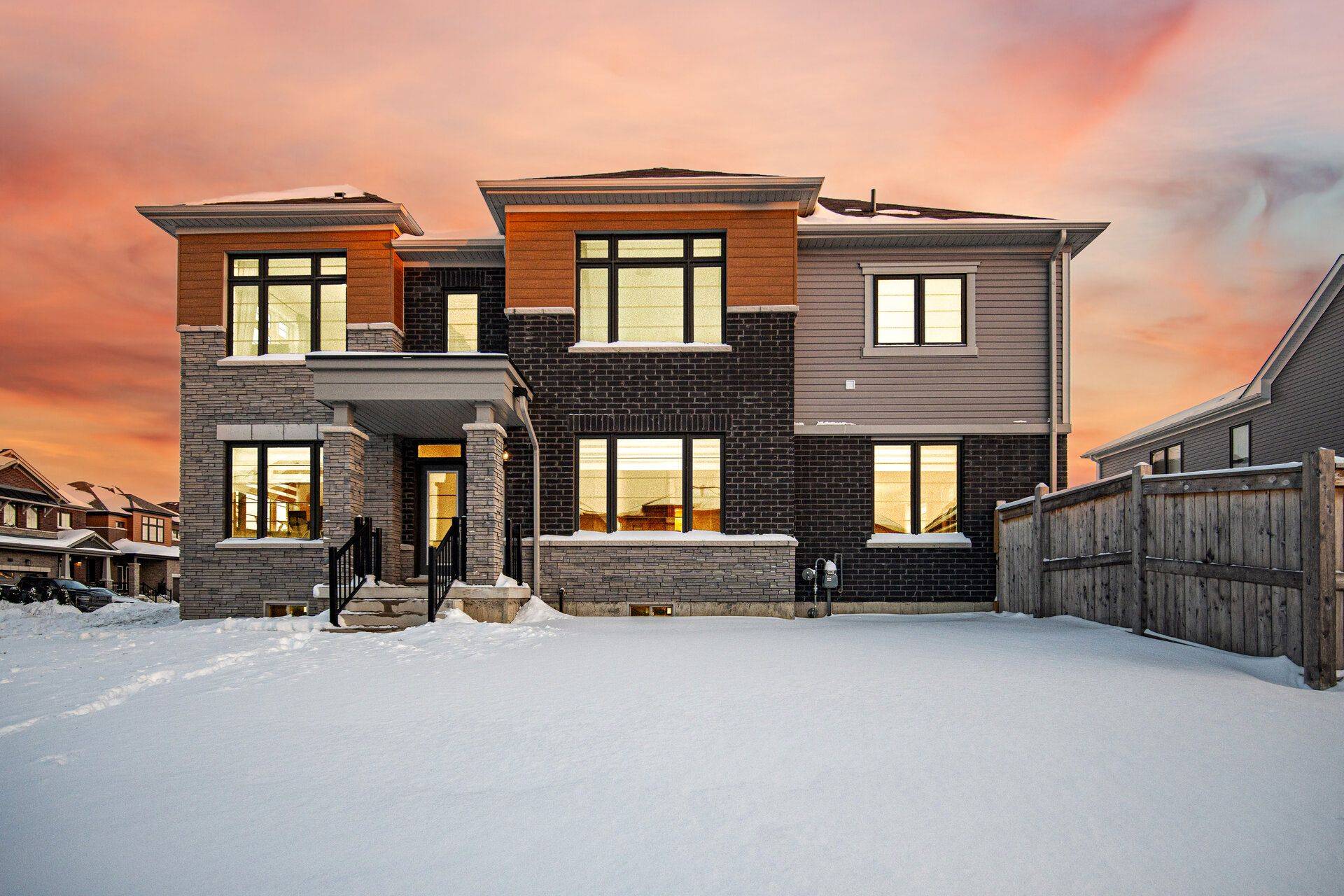 51 Hawick CRES, Haldimand, ON N3W 0G5