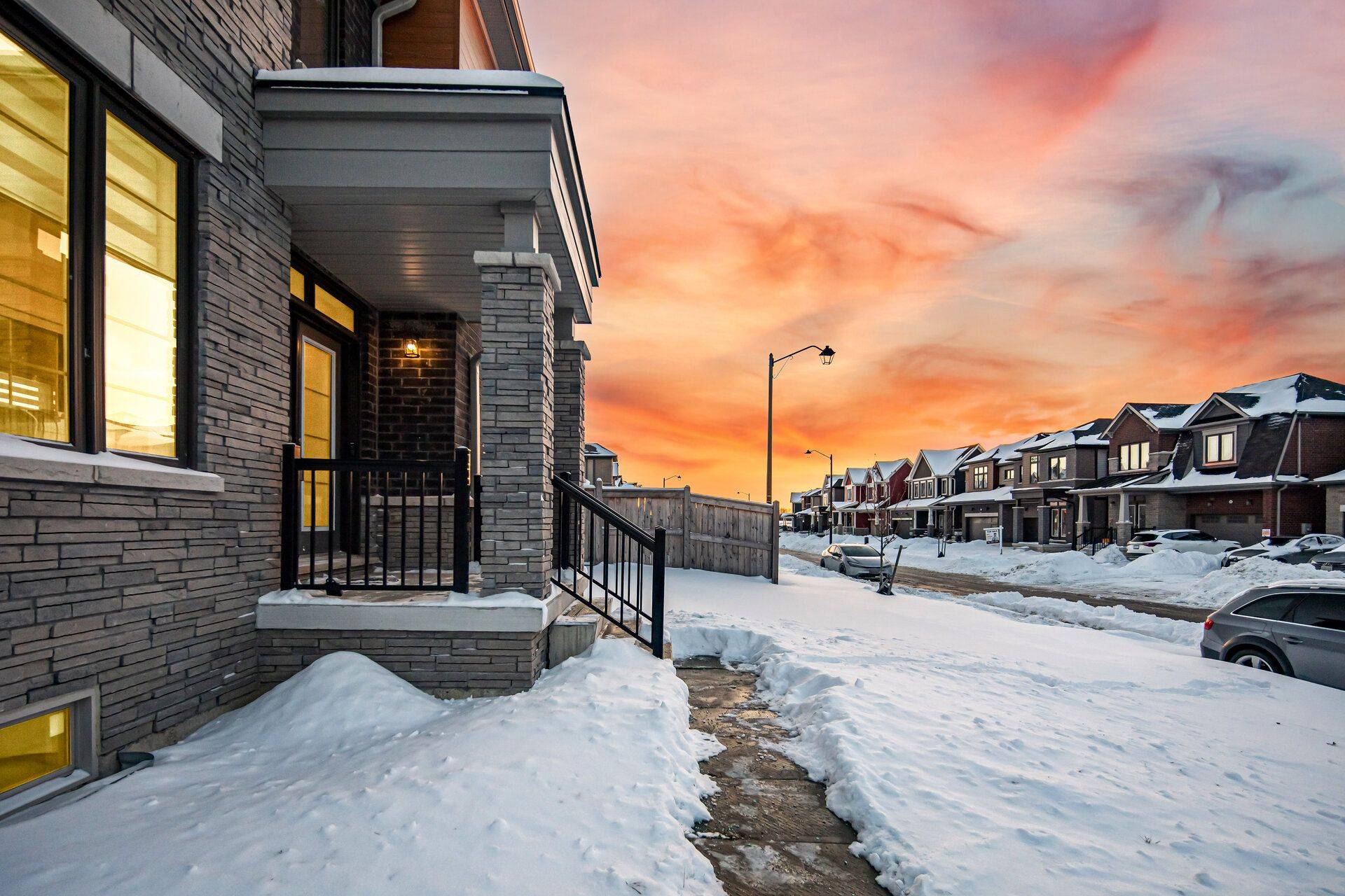 51 Hawick CRES, Haldimand, ON N3W 0G5