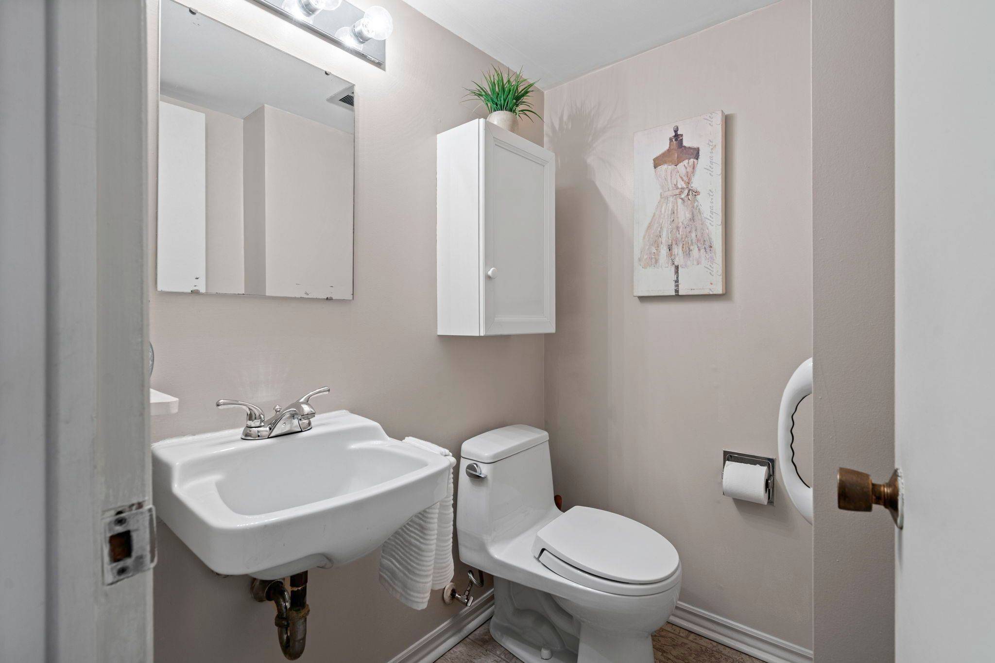 21 Oberon ST, Bells Corners And South To Fallowfield, ON K2H 7X6