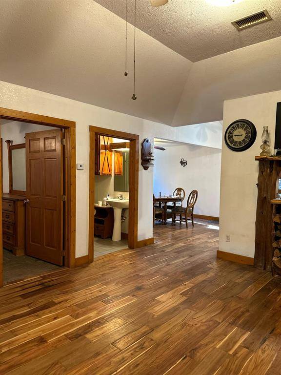 11420 County Road 420, Tyler, TX 75704