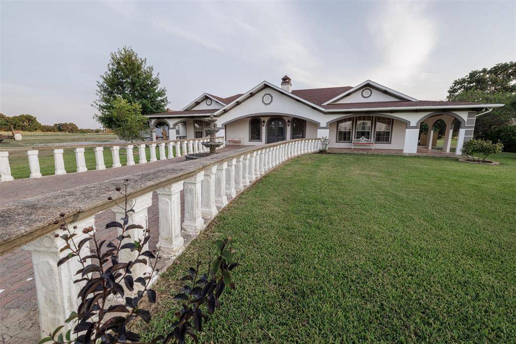 4699 County Road 1600, Alba, TX 75410
