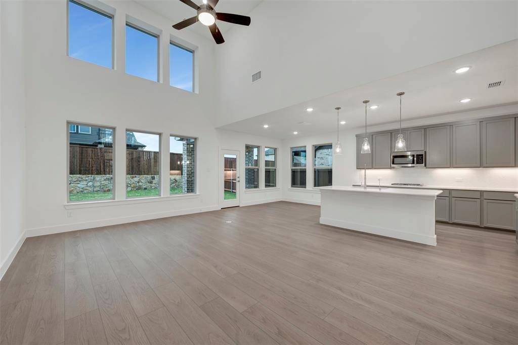 5204 Middlestone Lane, Denton, TX 76226