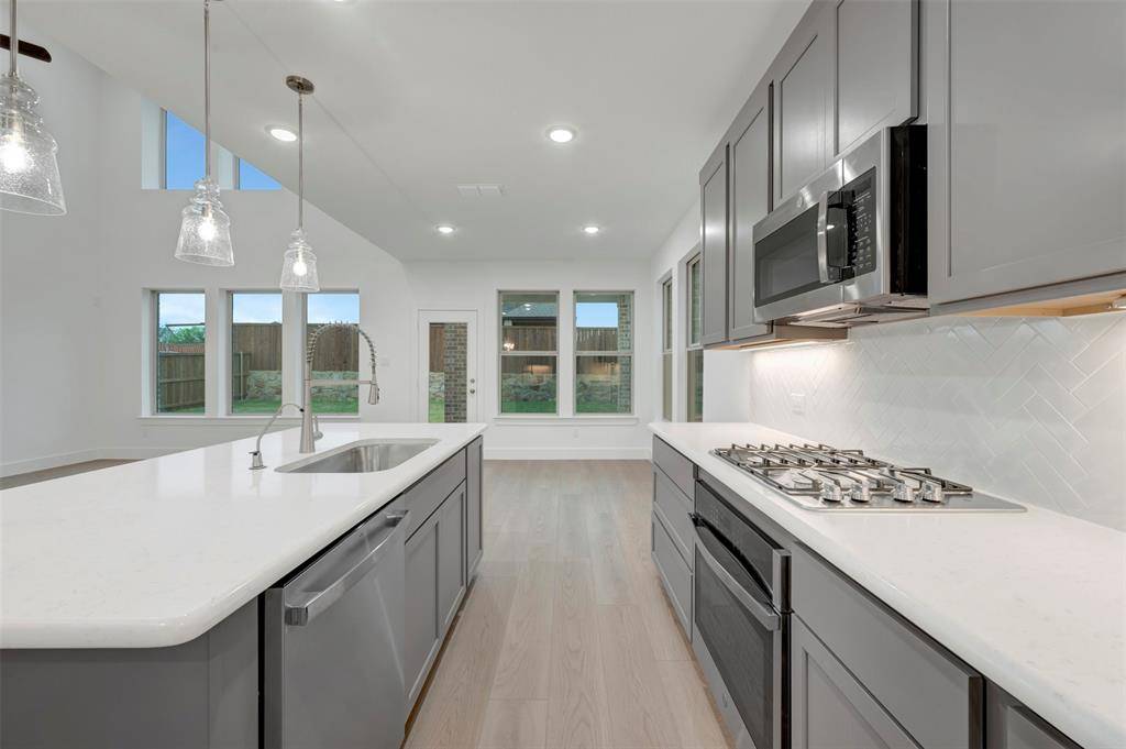 5204 Middlestone Lane, Denton, TX 76226