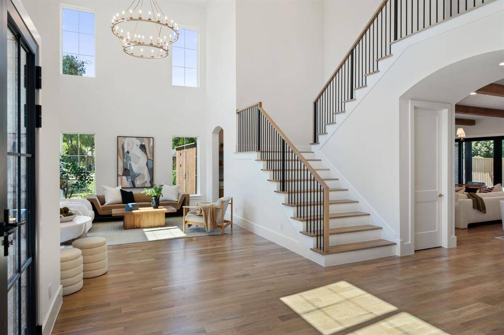 6437 Churchill Way, Dallas, TX 75230