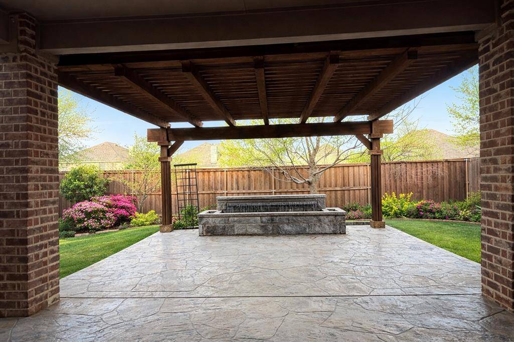 1316 Wheatear Drive, Little Elm, TX 75068