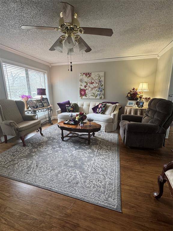 429 S Broadway Street, Bells, TX 75414