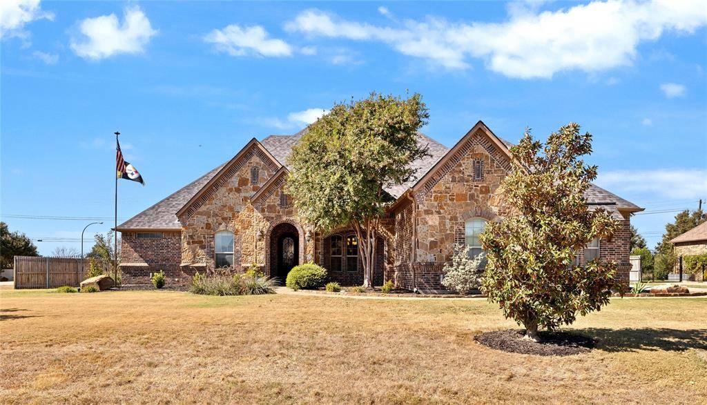 12901 Smokey Ranch Drive, Fort Worth, TX 76052