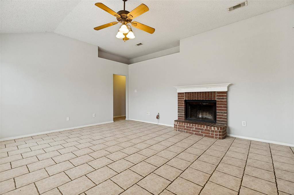 1043 Palomino Drive, Little Elm, TX 75068