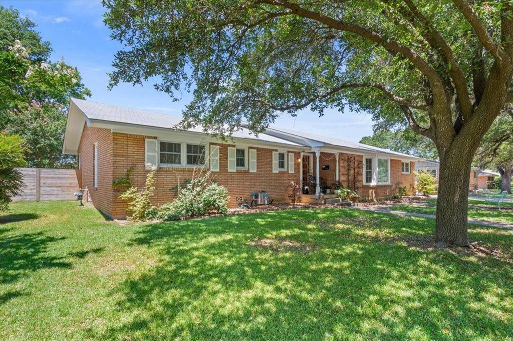 2712 Braemar Drive, Waco, TX 76710
