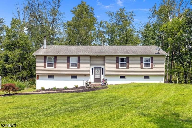 411 Shades Of Death Rd, Allamuchy Twp., NJ 07838