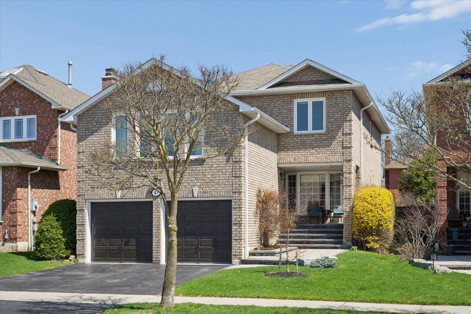 47 Waller ST, Whitby, ON L1R 1Z8