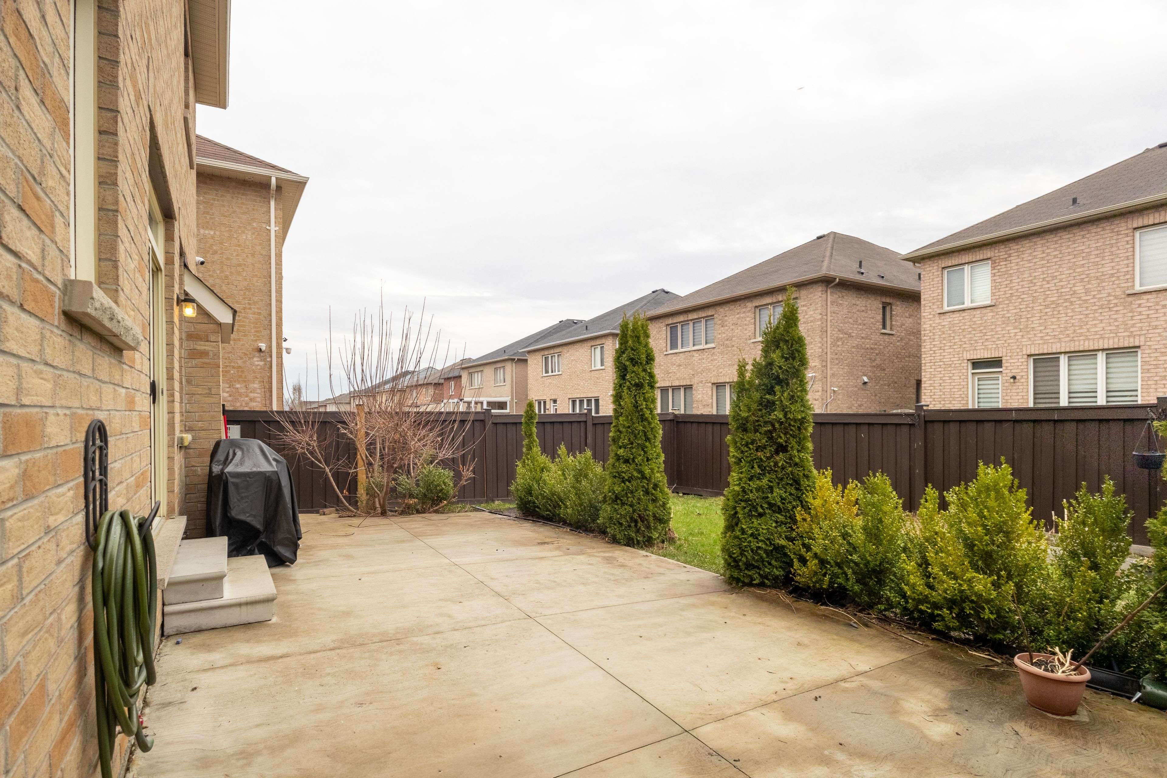 34 Newhouse BLVD, Caledon, ON L7C 4A1