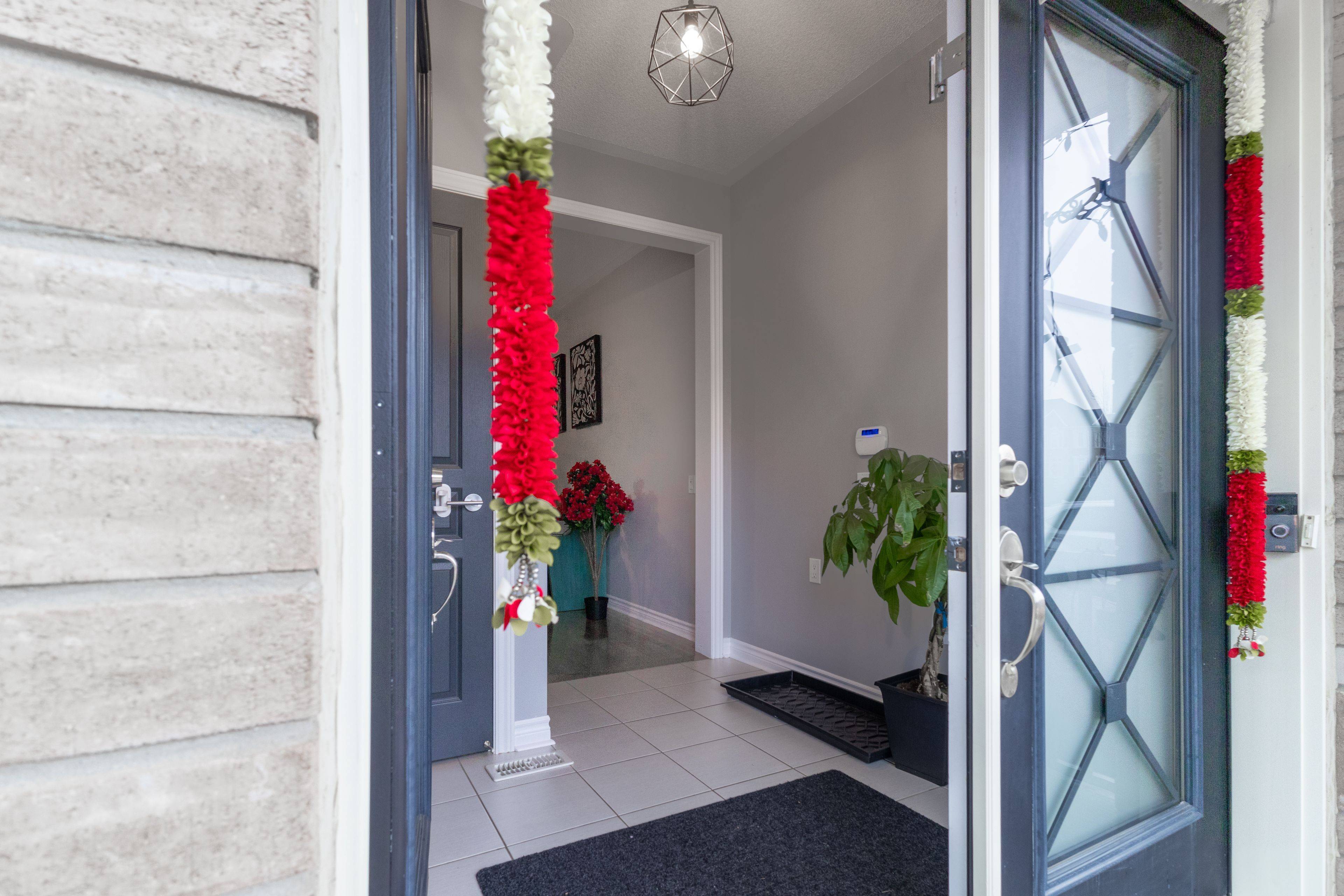 34 Newhouse BLVD, Caledon, ON L7C 4A1