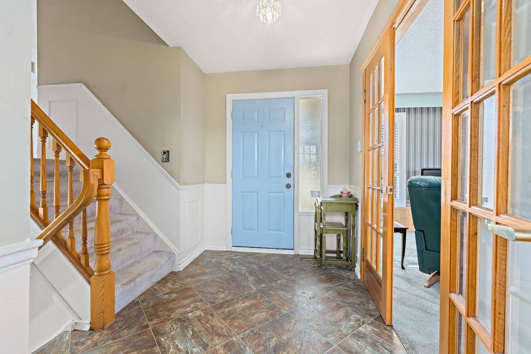 82 Mary ST, Halton Hills, ON L7G 4V6