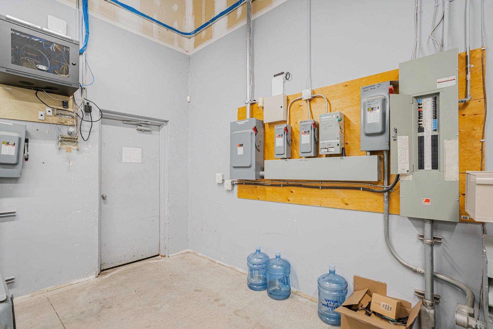 1070 10th ST, Hanover, ON N4N 3B8