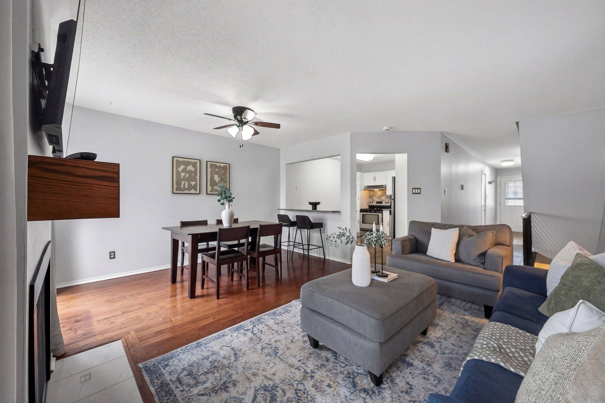 80 PICKWICK DR, Barrhaven, ON K2J 3E2