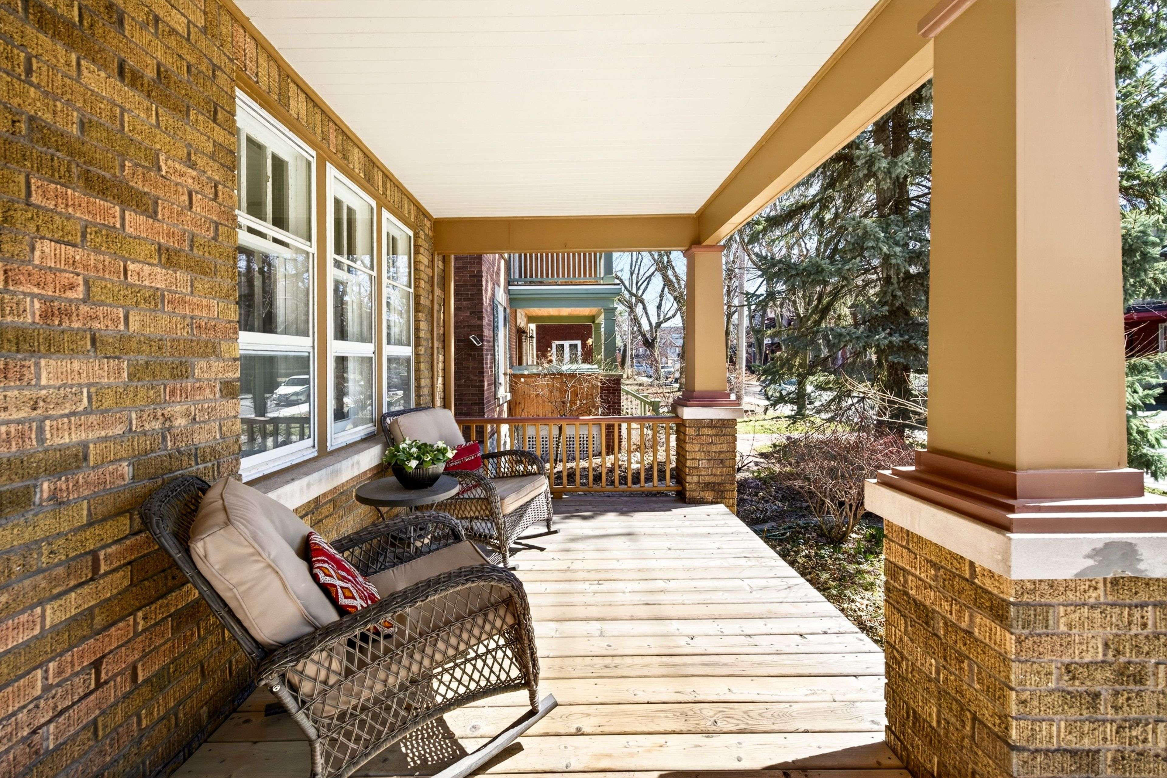 23 Woodlawn AVE, Glebe - Ottawa East And Area, ON K1S 2S8