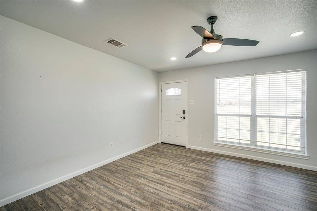 2740 Lexie Lane, Waxahachie, TX 75167