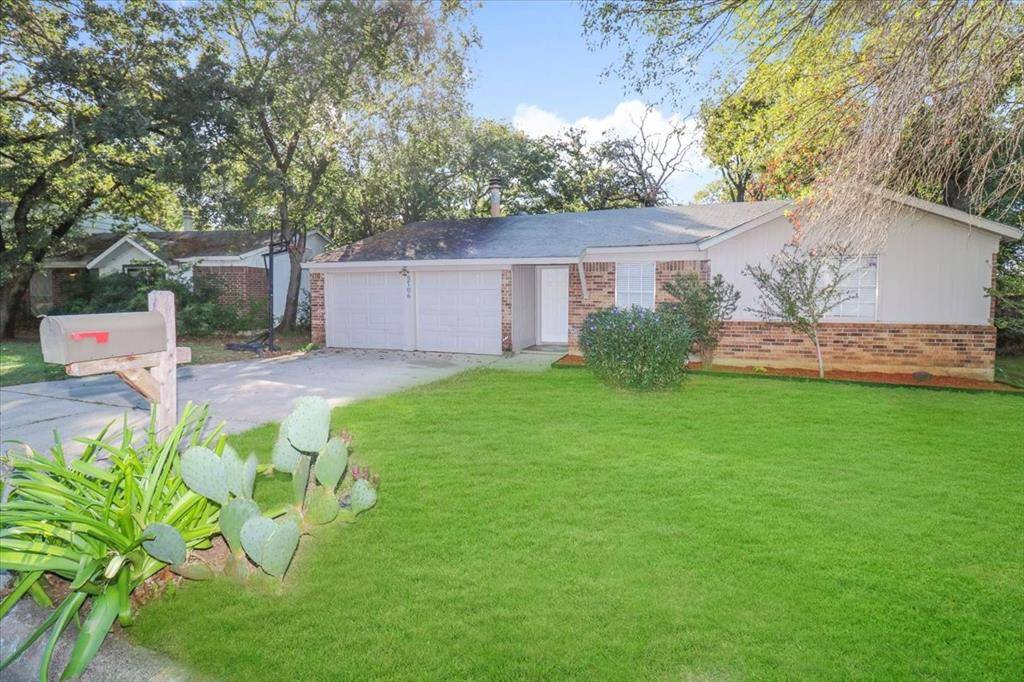 5706 Guildwood Drive, Arlington, TX 76017