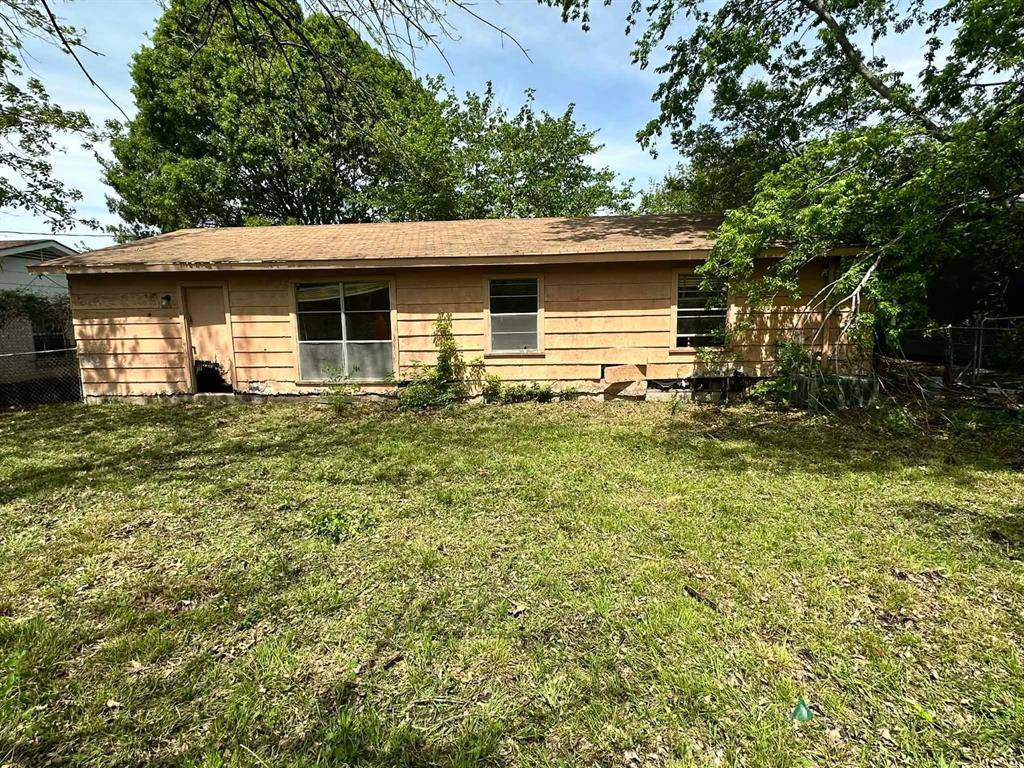 9920 Gulf Palms Drive, Dallas, TX 75227