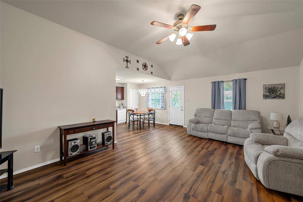 2032 Sabine Drive, Waco, TX 76708