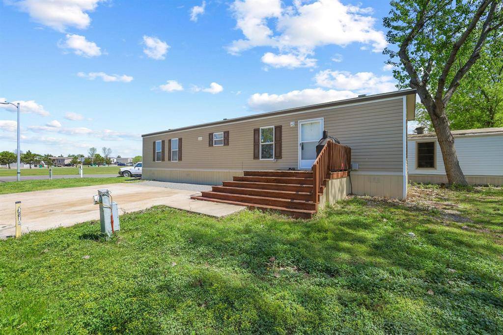 110 Knollwood Drive, Knollwood, TX 75092