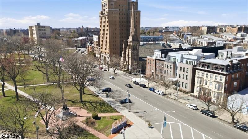 21 Lincoln Park #101, Newark City, NJ 07102
