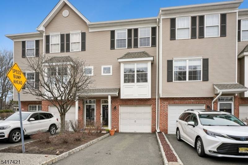 55 Greenbrook Dr #55, Bloomfield Twp., NJ 07003