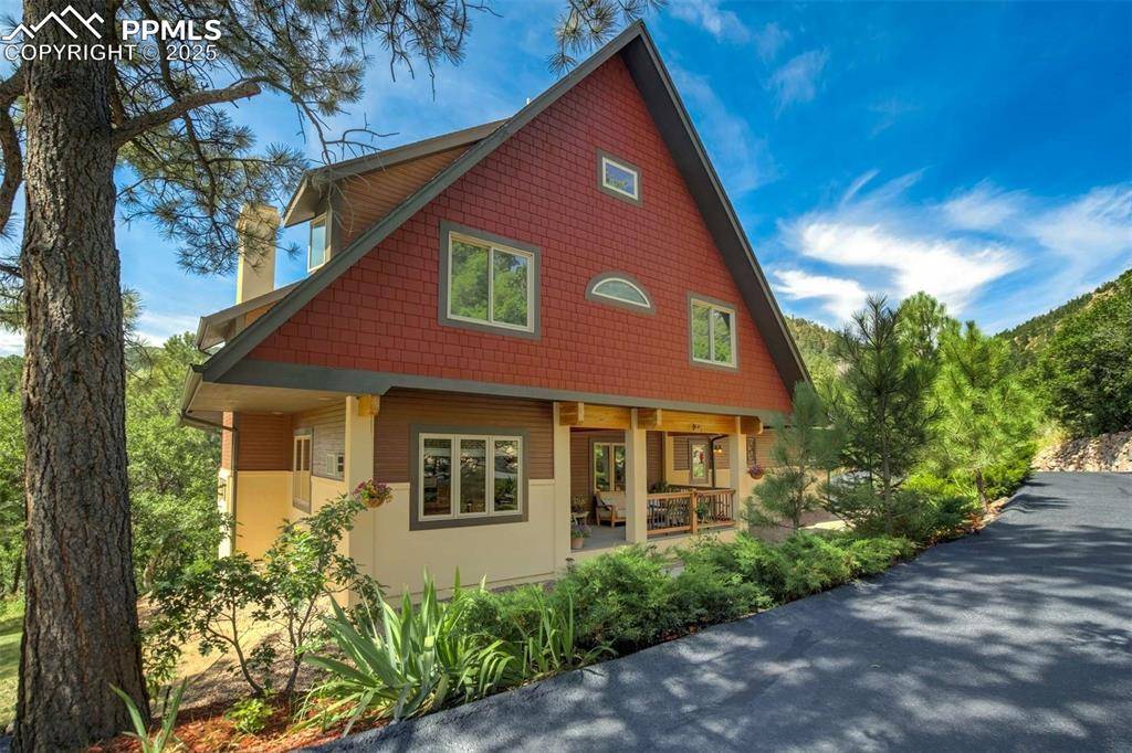 400 Valley Crescent ST, Palmer Lake, CO 80133