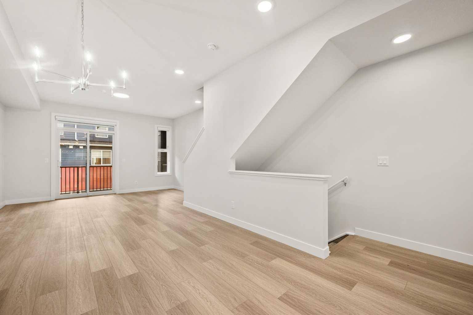 285 Chelsea CT #124, Chestermere, AB T1X 2W7