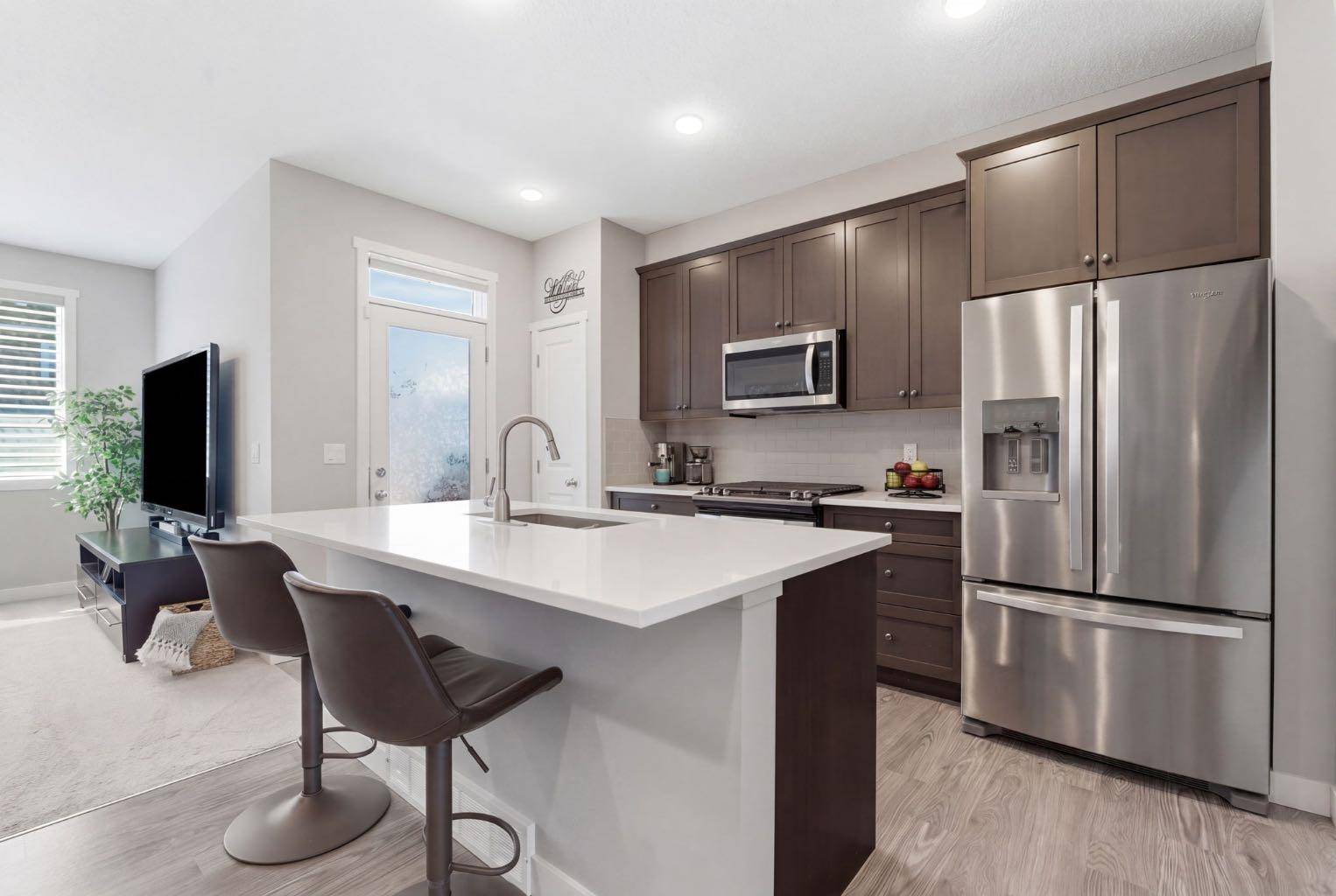 131 Walcrest WAY SE, Calgary, AB T2X 4G2