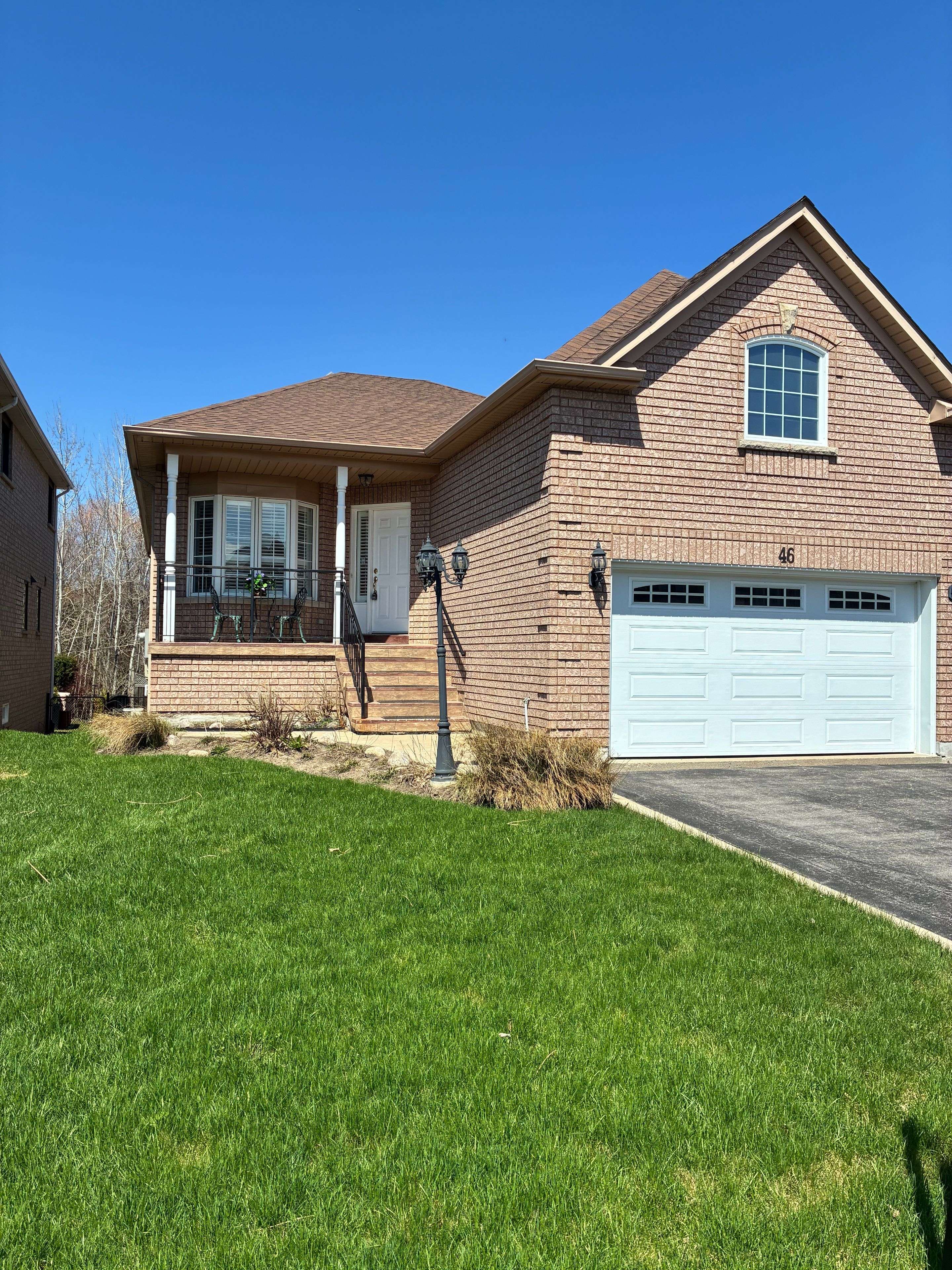 46 Woodhaven CRES, Richmond Hill, ON L4E 3T2