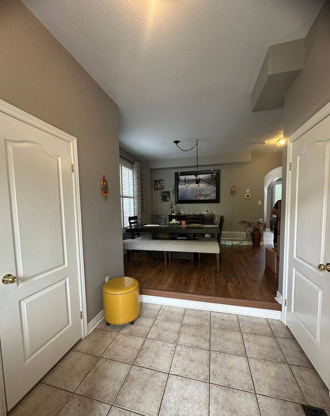 28 Sovereign's Gate, Barrie, ON L4N 0K7