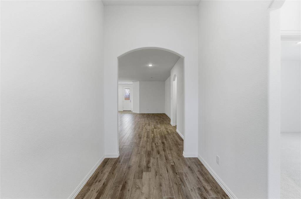 1253 Sabine River Lane, Springtown, TX 76082