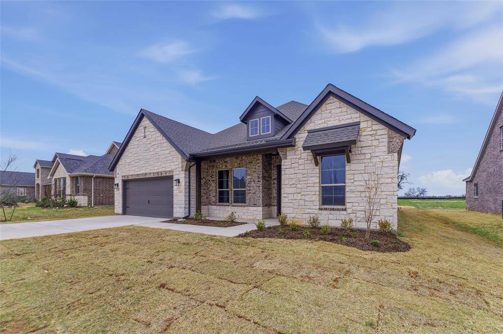 1121 Trinity Drive, Springtown, TX 76082