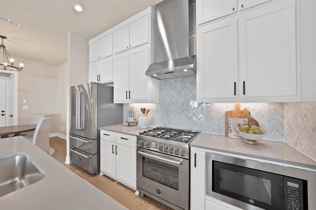 123 Garden Court E, Arlington, TX 76013