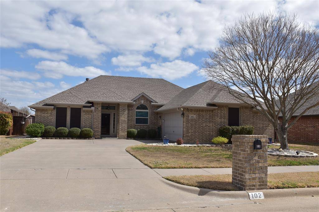 102 Monarch Court, Waxahachie, TX 75165