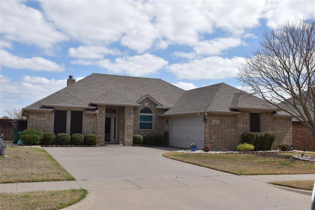 102 Monarch Court, Waxahachie, TX 75165