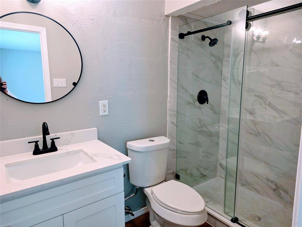 5304 Baker Drive, The Colony, TX 75056