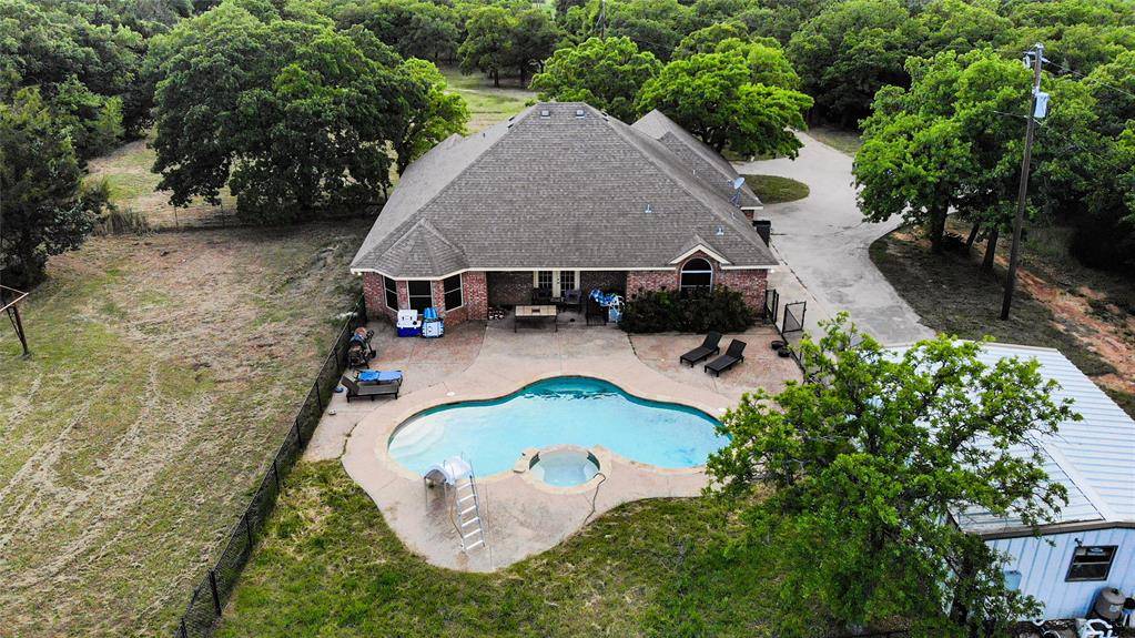 138 N Fm 1655, Alvord, TX 76225