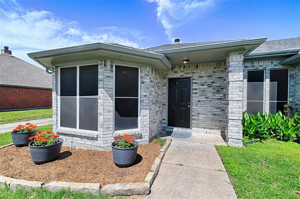1905 Bent Brook Drive, Mesquite, TX 75181