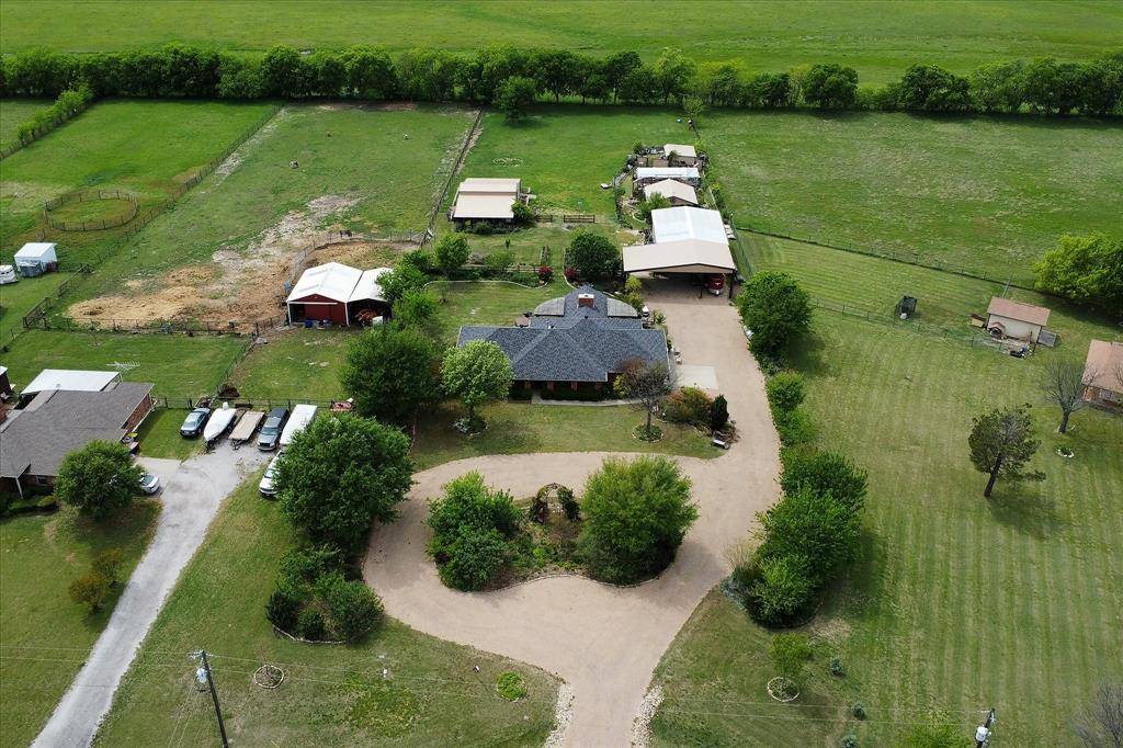 8463 Crestview Road, Sanger, TX 76266