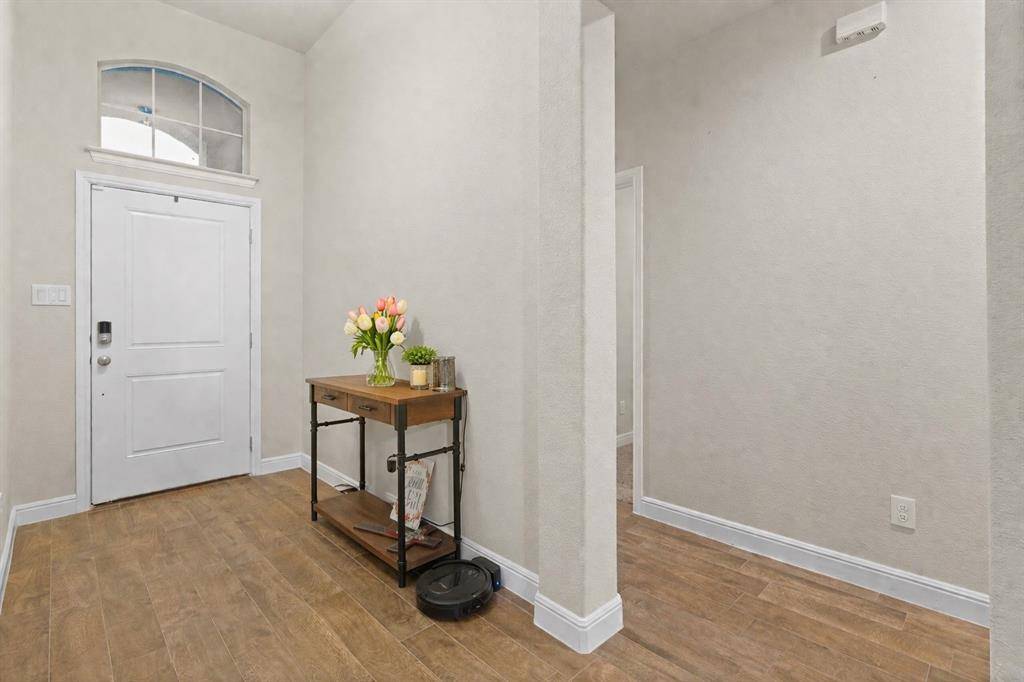 1406 Pleasanton Road, Cleburne, TX 76033