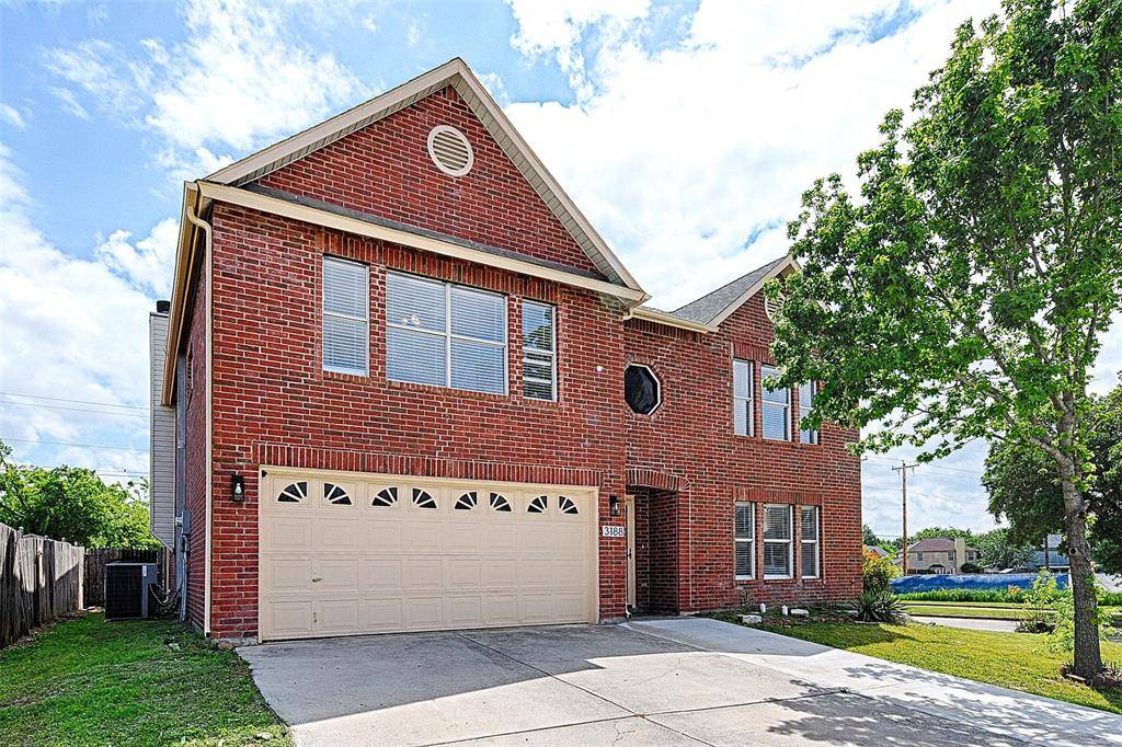 3188 Spyglass Drive, Grand Prairie, TX 75052